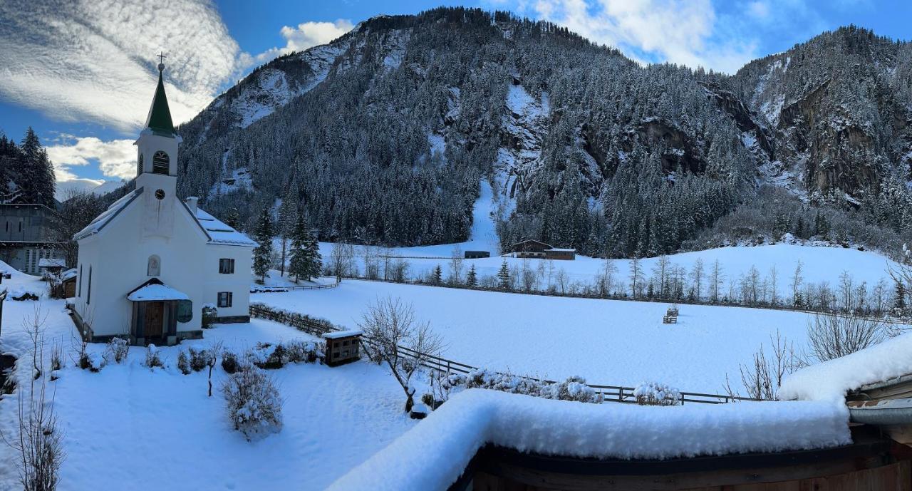 Gasthaus Haeusling Alm Майрхофен Экстерьер фото